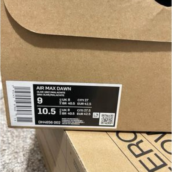 Nike Air Max Dawn “Olive Grey Malachite” - Picture 7 of 7